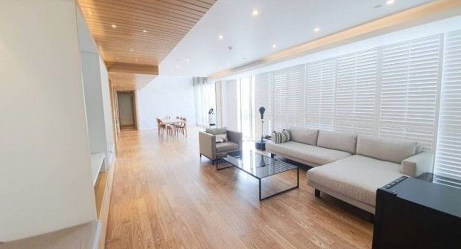 For sale 4 bedrooms condo in Khlong Toei, Bangkok