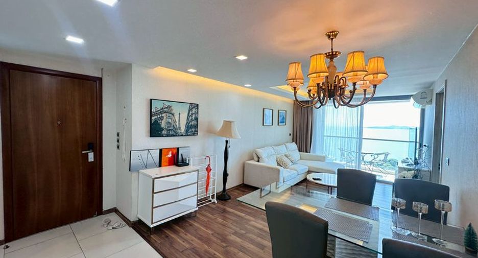 For rent 2 bedrooms condo in Pratumnak, Pattaya