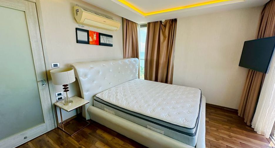 For rent 2 bedrooms condo in Pratumnak, Pattaya