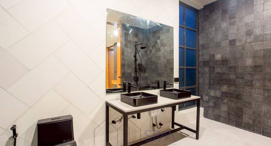 For sale 5 bedrooms villa in Hua Hin, Prachuap Khiri Khan