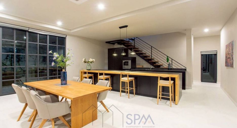 For sale 5 bedrooms villa in Hua Hin, Prachuap Khiri Khan