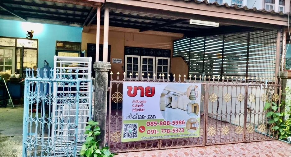 For sale 2 bedrooms townhouse in Mueang Chachoengsao, Chachoengsao