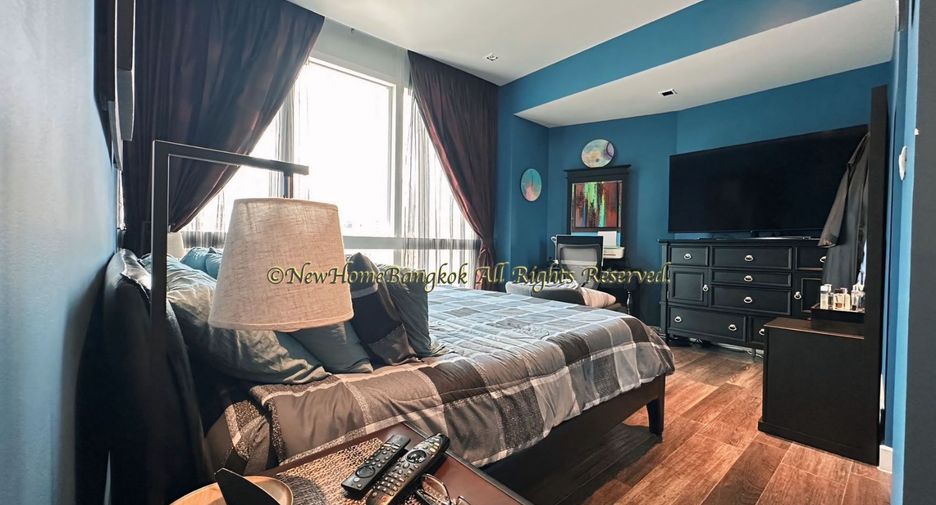 For sale 1 bed condo in Khlong Toei, Bangkok