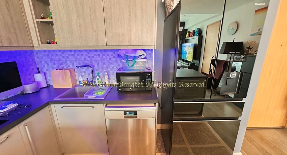 For sale 1 bed condo in Khlong Toei, Bangkok