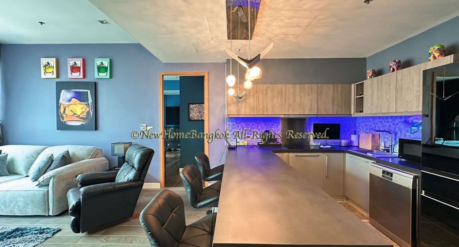 For sale 1 bed condo in Khlong Toei, Bangkok