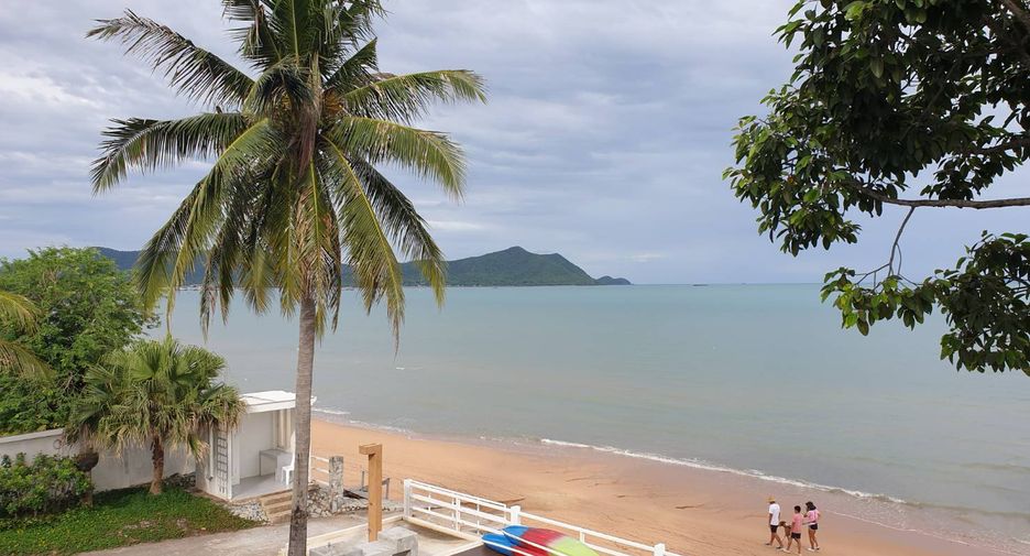 For sale 3 bedrooms villa in Na Jomtien, Pattaya