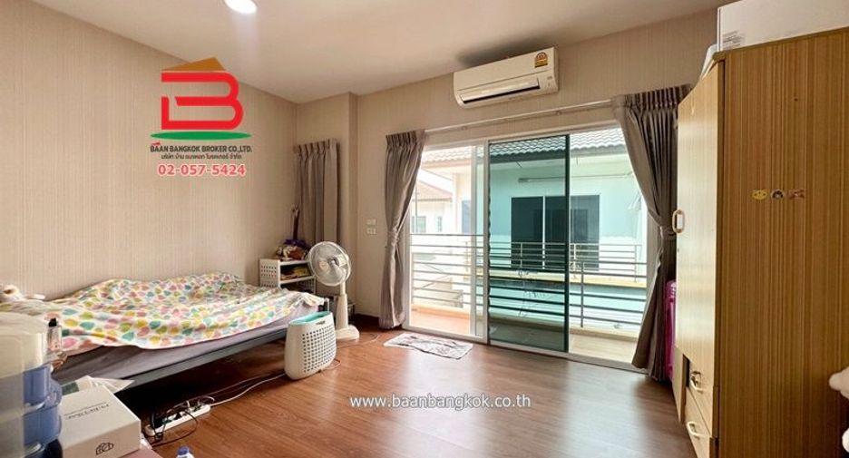For sale 3 bedrooms house in Don Mueang, Bangkok