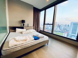 For rent and for sale 1 bed condo in Watthana, Bangkok