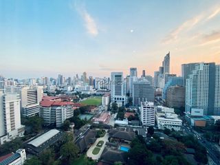 For rent and for sale 1 bed condo in Watthana, Bangkok