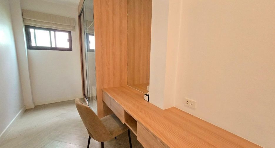 For rent 4 bedrooms villa in Hang Dong, Chiang Mai
