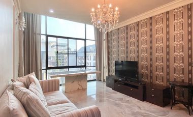 For sale 2 bed condo in Huai Khwang, Bangkok