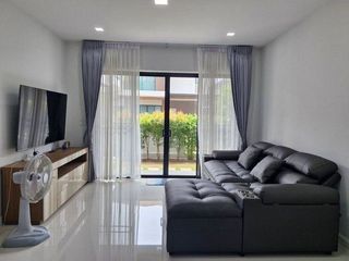 For rent 4 Beds house in Bang Len, Nakhon Pathom