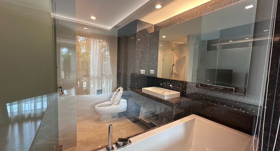 For rent 1 bed condo in Watthana, Bangkok