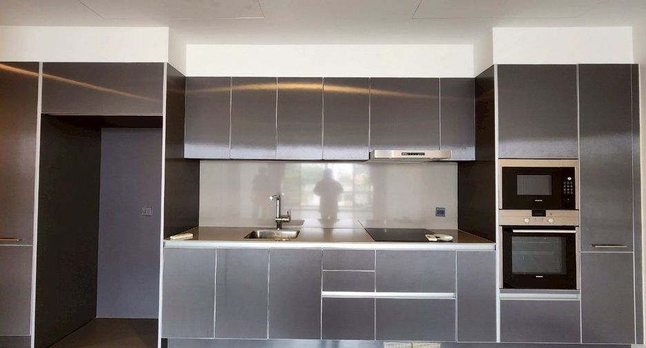 For rent and for sale 2 bedrooms condo in Sathon, Bangkok