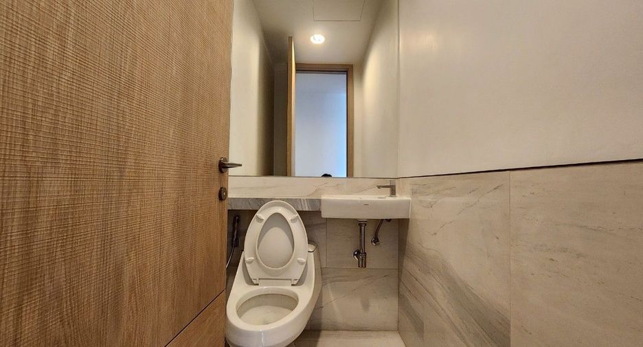 For rent and for sale 2 bedrooms condo in Sathon, Bangkok
