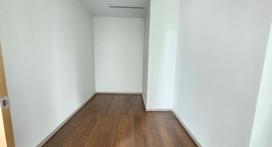 For rent and for sale 2 bedrooms condo in Sathon, Bangkok