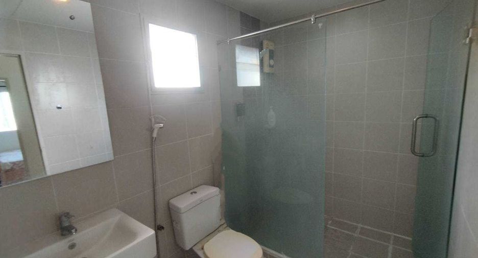 For sale 3 bedrooms townhouse in Bang Khun Thian, Bangkok