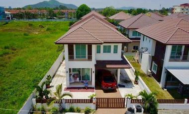 À louer 3 chambres maison à Si Racha, Chonburi
