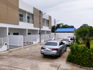 For sale 3 bed townhouse in Mueang Nakhon Pathom, Nakhon Pathom