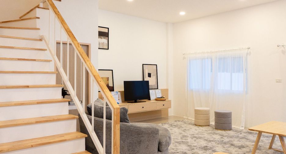 For sale 3 bedrooms townhouse in Mueang Nakhon Pathom, Nakhon Pathom