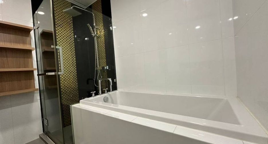 À vendre 1 chambre condo à Si Racha, Chonburi