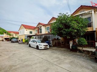 For sale 3 Beds townhouse in Lat Krabang, Bangkok