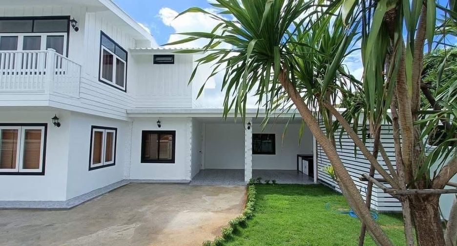 Casa en venta de 4 habitaciones en San Pa Tong, Chiang Mai
