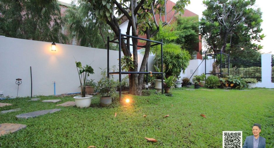For sale 4 bedrooms house in Prawet, Bangkok