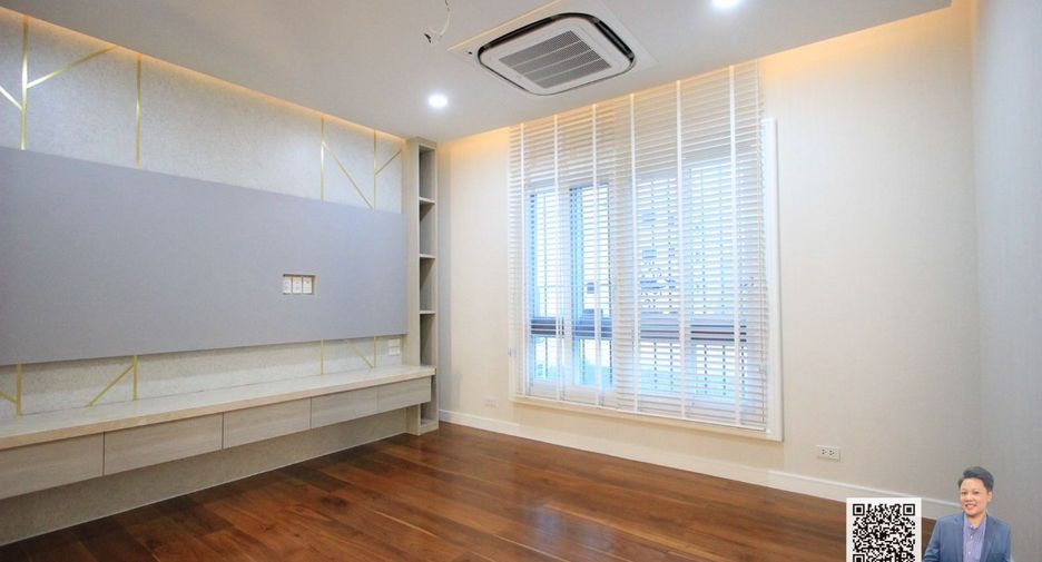 For sale 4 bedrooms house in Prawet, Bangkok