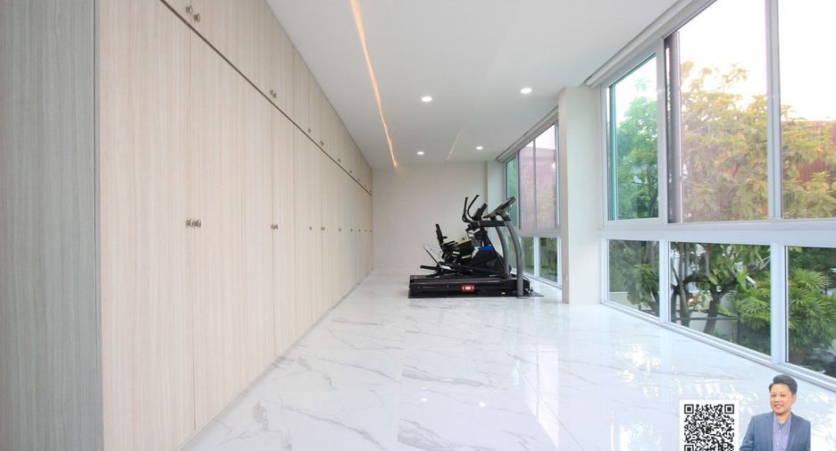 For sale 4 bedrooms house in Prawet, Bangkok