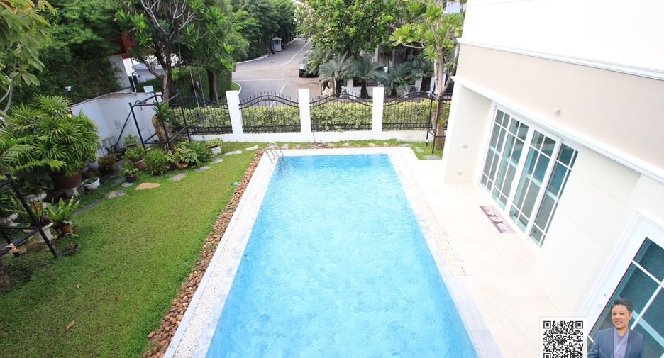 For sale 4 bedrooms house in Prawet, Bangkok