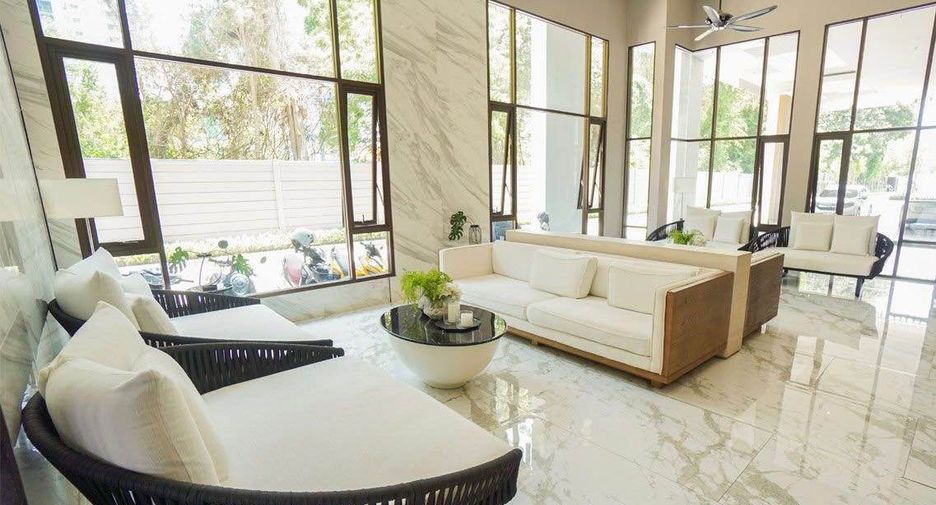 For sale 1 bed condo in Bang Lamung, Chonburi