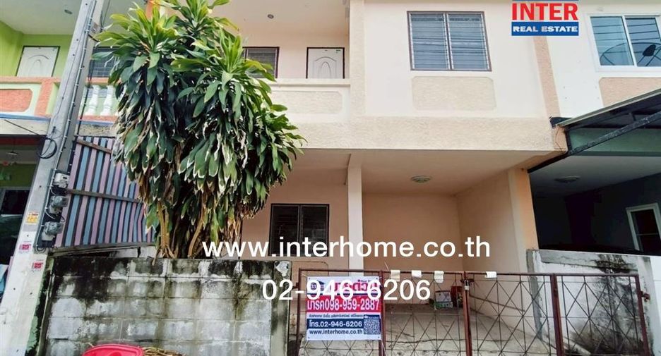 For sale 3 bed townhouse in Mueang Samut Sakhon, Samut Sakhon