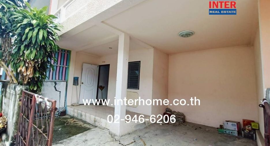 For sale 3 bed townhouse in Mueang Samut Sakhon, Samut Sakhon