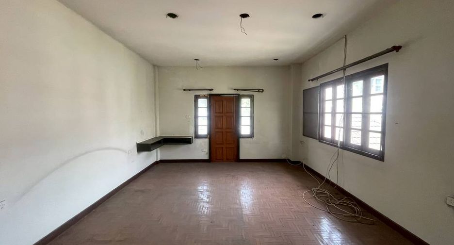 出售 5 卧室 独立屋 在 Mueang Chiang Mai, Chiang Mai
