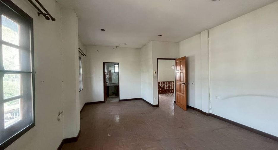 出售 5 卧室 独立屋 在 Mueang Chiang Mai, Chiang Mai
