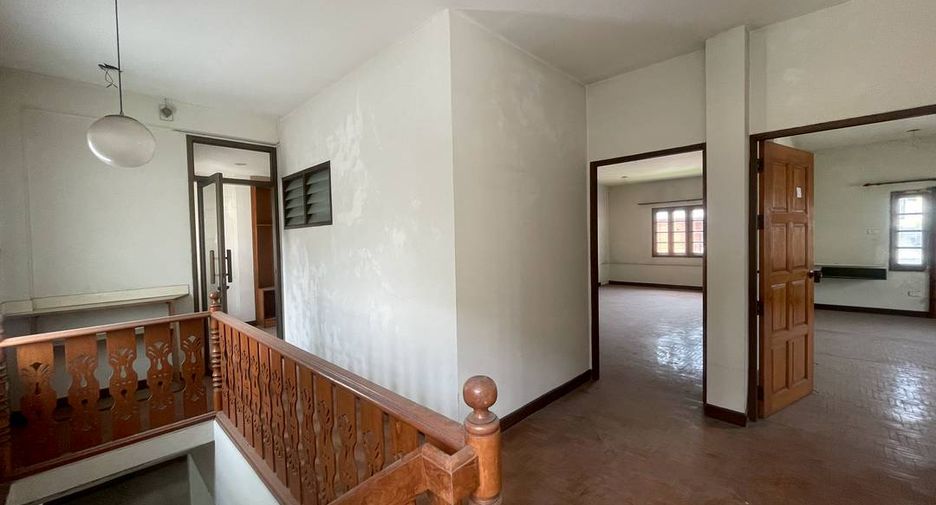 出售 5 卧室 独立屋 在 Mueang Chiang Mai, Chiang Mai