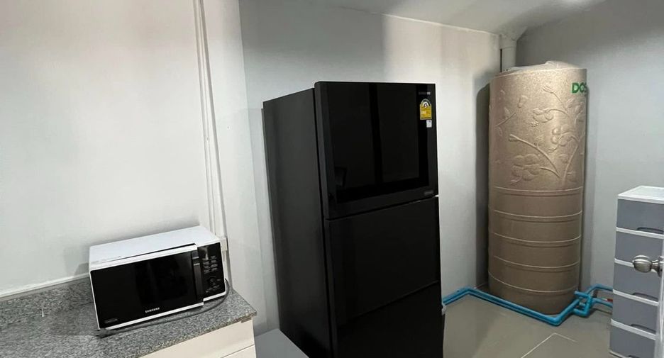 For sale 3 bedrooms townhouse in Sattahip, Chonburi
