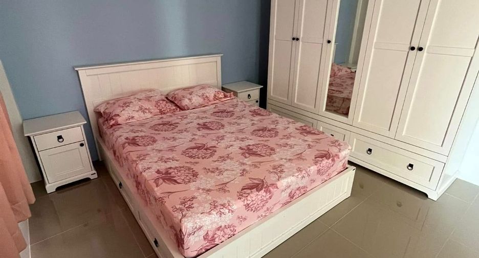 For sale 3 bedrooms townhouse in Sattahip, Chonburi