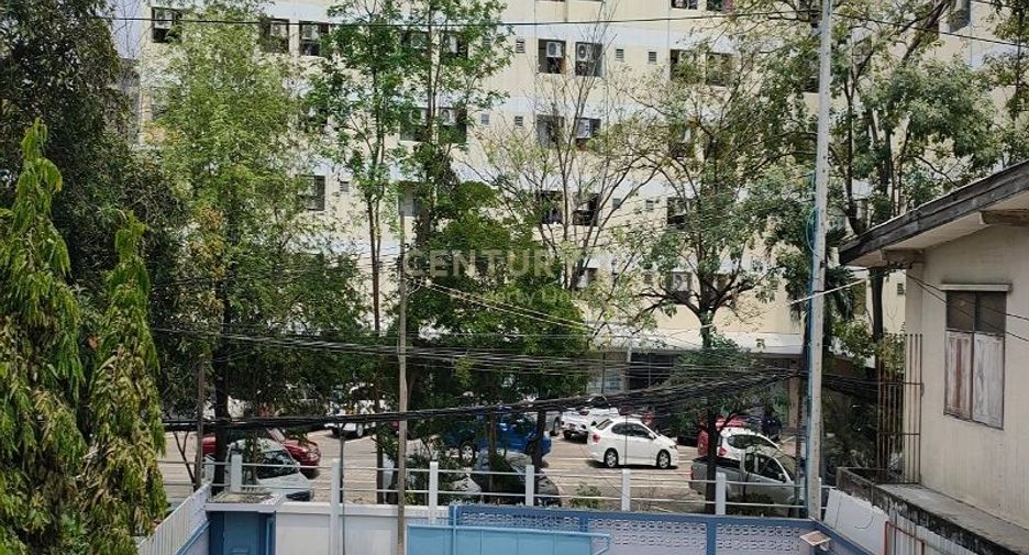 Аренда 3 спальни дом в Пхая Тхаи, Бангкок