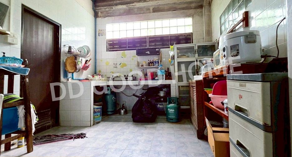 出售 2 卧室 联排别墅 在 Bang Kruai, Nonthaburi