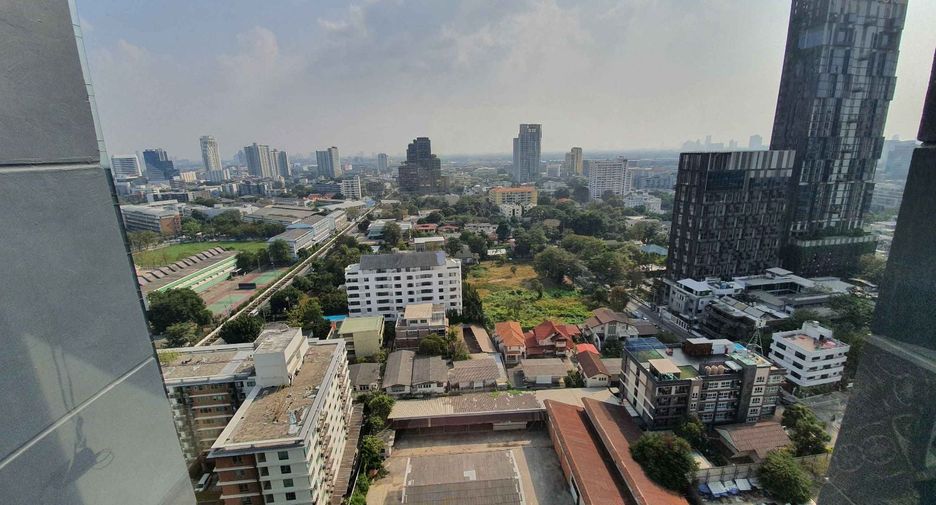 Condo en alquiler de 2 habitaciones en Khlong Toei, Bangkok