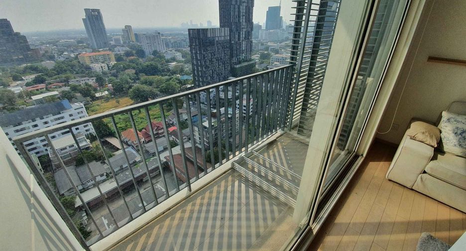 Condo en alquiler de 2 habitaciones en Khlong Toei, Bangkok