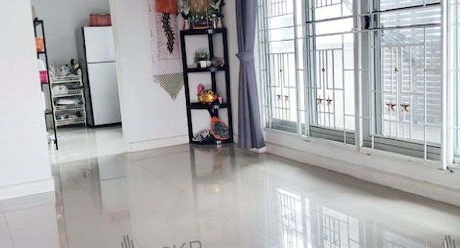 Продажа 3 спальни дом в Phan Thong, Чонбури
