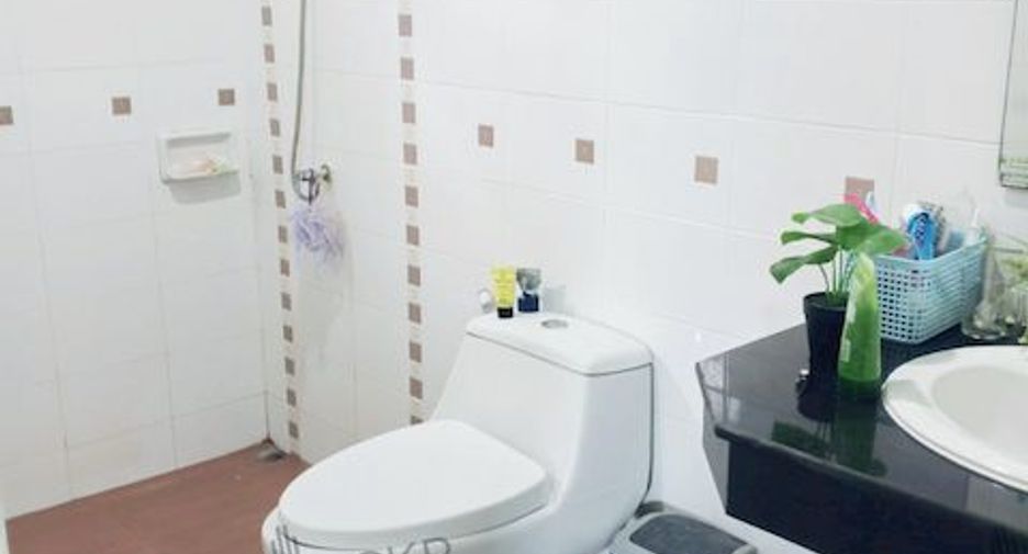 Продажа 3 спальни дом в Phan Thong, Чонбури