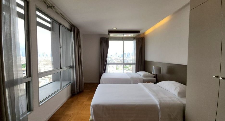 For rent 3 bedrooms serviced apartment in Sathon, Bangkok