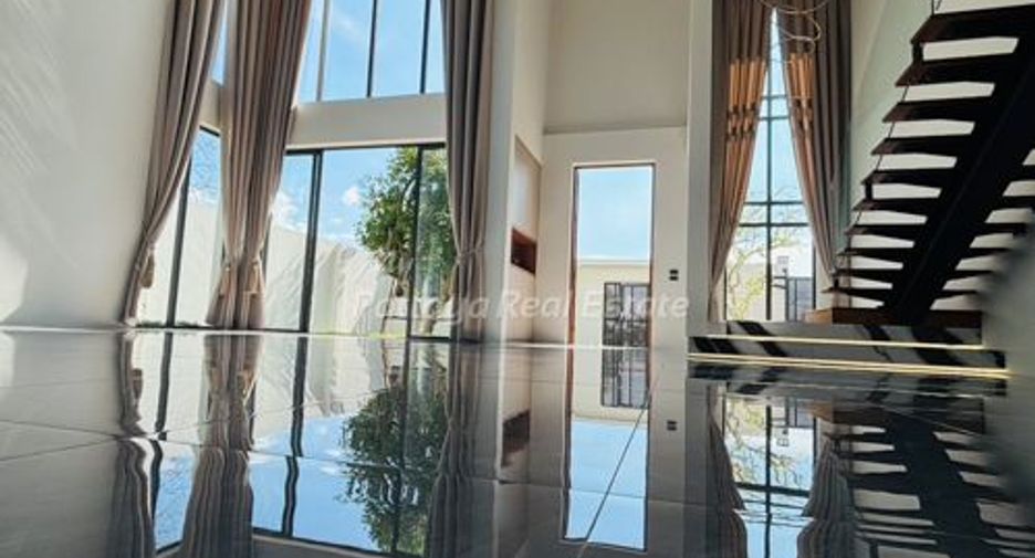 Casa en venta de 4 habitaciones en East Pattaya, Pattaya
