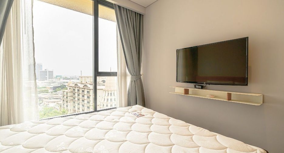 For sale 2 bedrooms condo in Khlong Toei, Bangkok