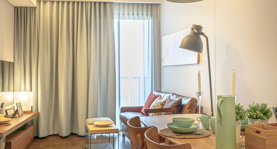 For sale 2 bedrooms condo in Khlong Toei, Bangkok