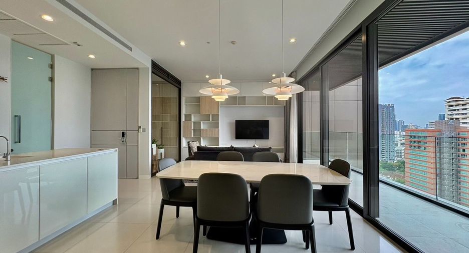 Condo en alquiler y en venta de 2 habitaciones en Khlong Toei, Bangkok